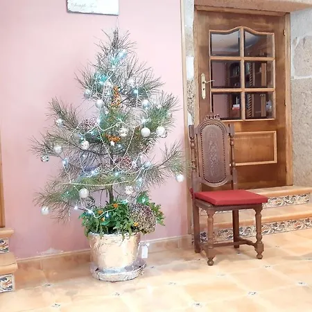 Сasa de vacaciones Spacious House With Mountain View In Carboeiro De Francia *