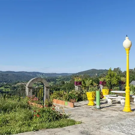 Spacious House With Mountain View In Carboeiro De Francia Сasa de vacaciones *