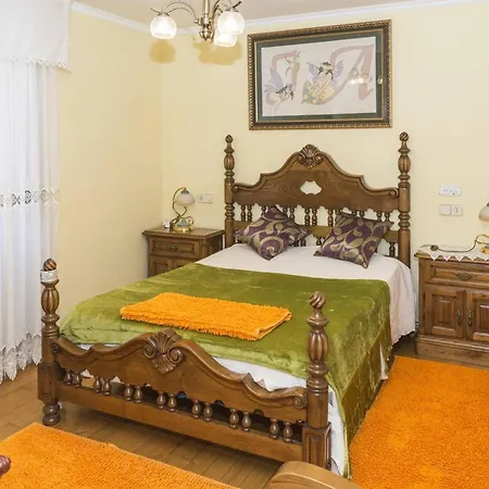 Spacious House With Mountain View In Carboeiro De Francia Martixe